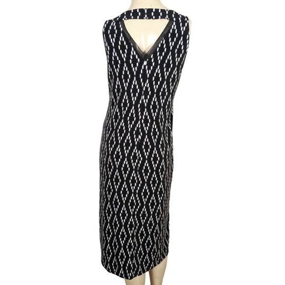 Banana Republic Factory sleeveless gray and white V neck V back summer dress siz - Picture 8 of 10